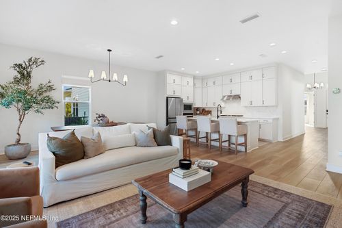 38 Somerville Dr, Ponte Vedra, FL, 32081-1107 | Card Image