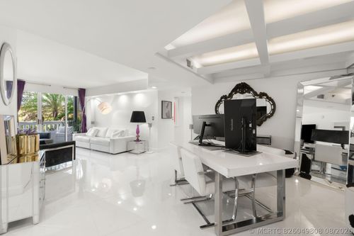 305-1000 E Island Blvd, Aventura, FL, 33160-5607 | Card Image
