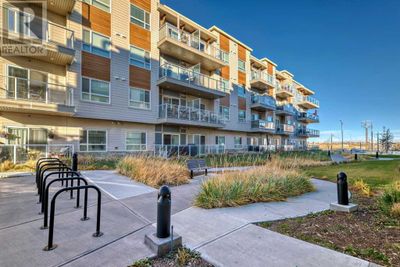 200 Harvest Hills Pl Ne, Condo with 2 bedrooms, 1 bathrooms and 2 parking in Calgary AB | Image 3