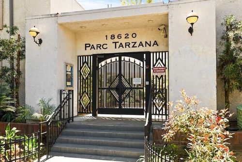 223-18620 Hatteras St, Tarzana, CA, 91356-1843 | Card Image