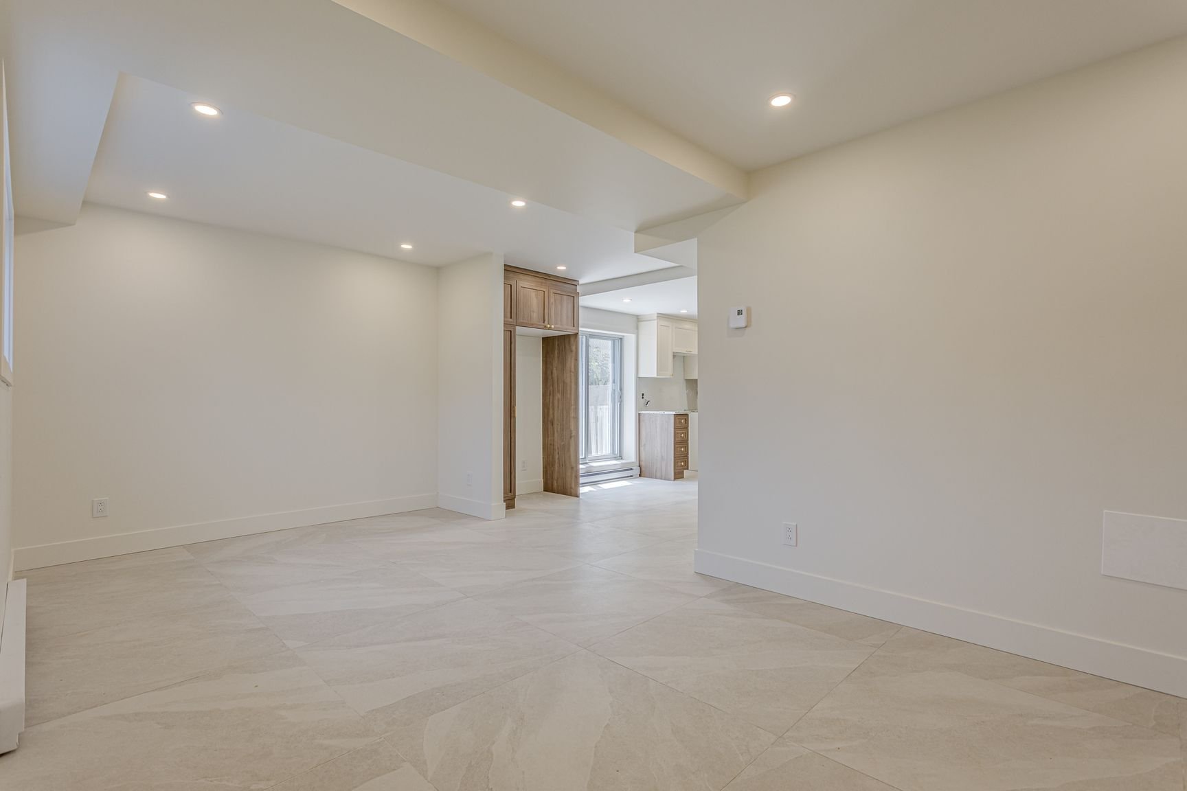 Residential Lease in Laval (Chomedey) 5