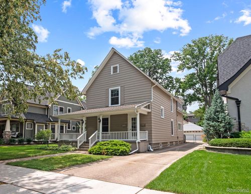 319 Oak St, Rochester, MI, 48307-1974 | Card Image