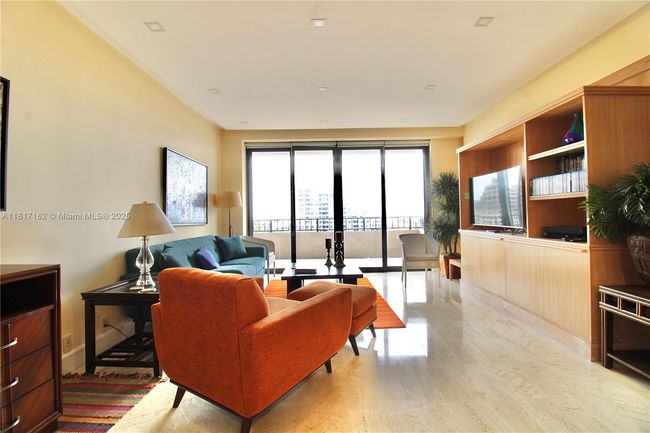 APT-702 - 151 Crandon Blvd, Condo with 2 bedrooms, 2 bathrooms and null parking in Key Biscayne FL | Image 6
