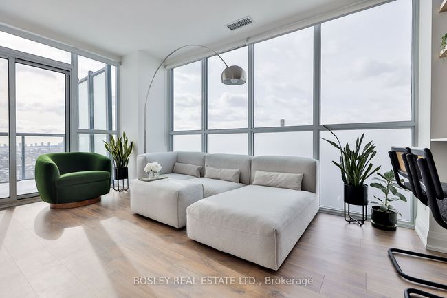 2109 - 1461 Lawrence Ave W, Condo with 3 bedrooms, 3 bathrooms and null parking in Toronto ON | Image 22