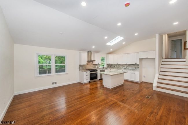44 Grover Dr, House other with 3 bedrooms, 2 bathrooms and null parking in Wayne NJ | Image 12