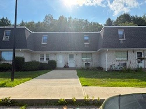 34-b-34 Meadowview Mnr, Greenfield, MA, 01301 | Card Image