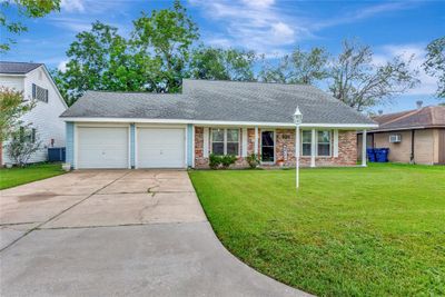 9108 Bryce Avenue, House other with 3 bedrooms, 2 bathrooms and null parking in Texas City TX | Image 3