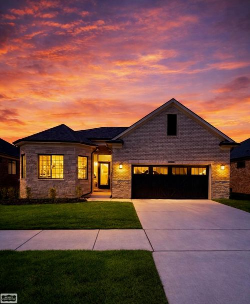 55103 Saint Paul Dr, Macomb, MI, 48042-2412 | Card Image