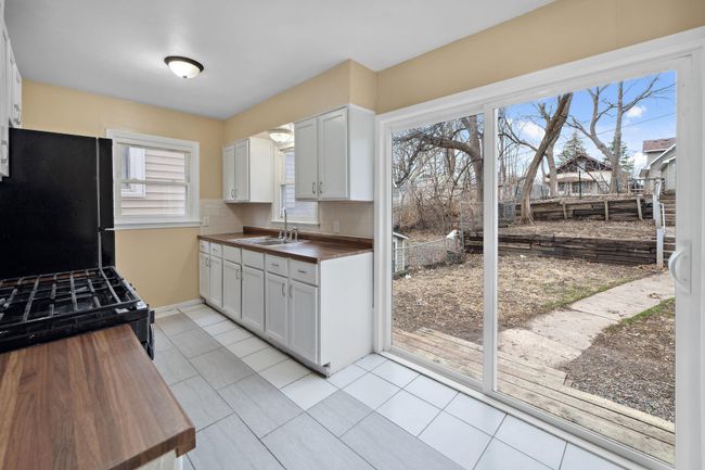 1119 6 Th St E, House other with 5 bedrooms, 2 bathrooms and null parking in Saint Paul MN | Image 4