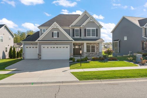 2116 Redwood Ln, Chesterton, IN, 46304 | Card Image