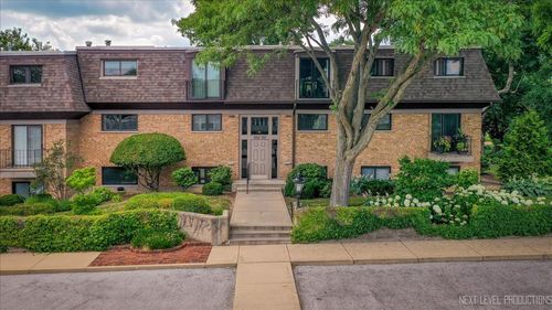 208-208 Kenston Ct, Geneva, IL, 60134-2029 | Card Image