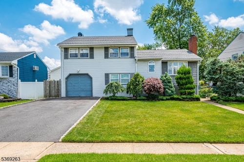 105 Lafayette Rd, Fords, NJ, 08863-1013 | Card Image