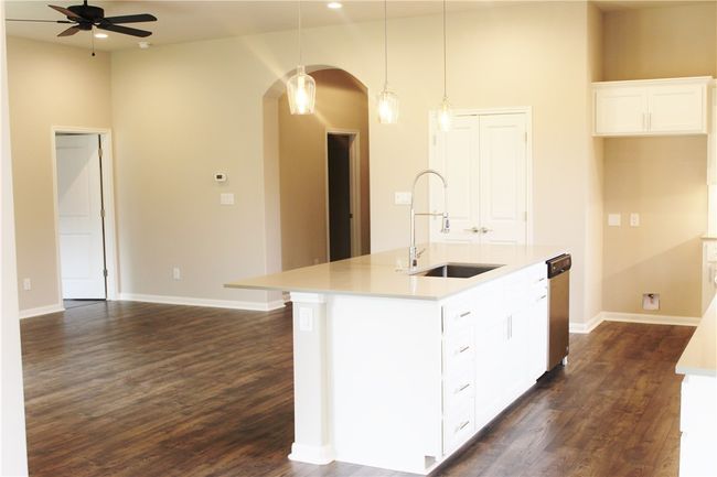 14605 Debba Dr, House other with 3 bedrooms, 2 bathrooms and 4 parking in Austin TX | Image 6