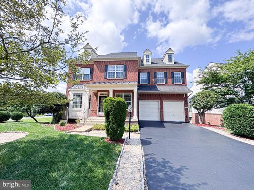22827 Oakgrove Rd, Sterling, VA, 20166-4369 | Card Image