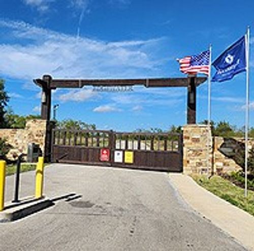 8125 Southern Shore Ct, Kemp, TX, 75143 | Card Image