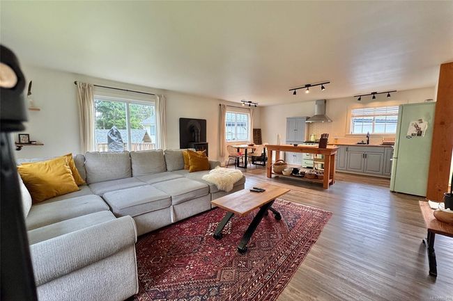 603 Hummingbird Lane, House other with 3 bedrooms, 2 bathrooms and 4 parking in Gold River BC | Image 15