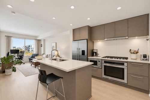 412-38 9 St Ne, Calgary, AB, T2E7X9 | Card Image