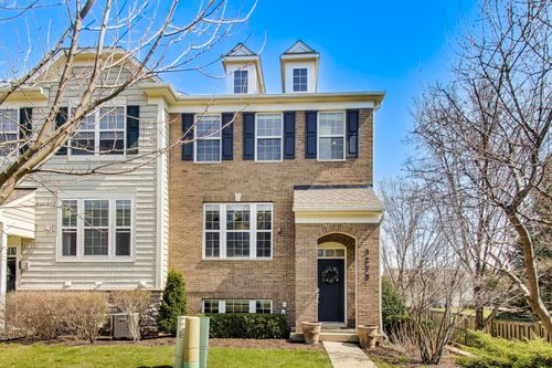 3275 Coral Ln, Glenview, IL, 60026-6804 | Card Image