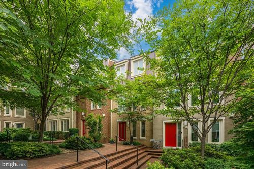 4357 Embassy Park Dr Nw, WASHINGTON, DC, 20016-3608 | Card Image