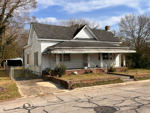 104 Ash St E, Wilson, NC, 27893-5214 | Card Image