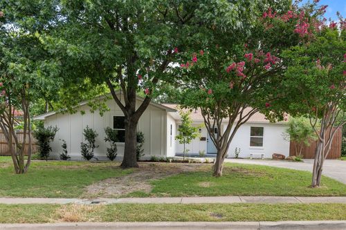 8709 Gladwood Ln, Dallas, TX, 75243-6409 | Card Image