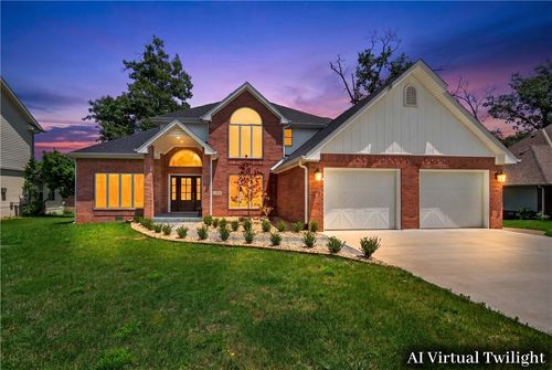 47 Stonehenge Dr, Bentonville, AR, 72712-4092 | Card Image