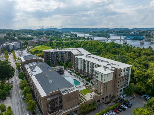 apt-445-200 Manufacturers Rd, Chattanooga, TN, 37405-5006 | Card Image