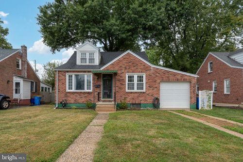 142 S Vernon St, YORK, PA, 17402-3423 | Card Image