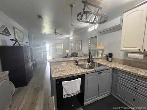 180-a-2555 Pga Blvd, Palm Beach Gardens, FL, 33410-2947 | Card Image