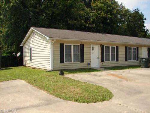 a-640 Dixon Ave, Asheboro, NC, 27203-5398 | Card Image