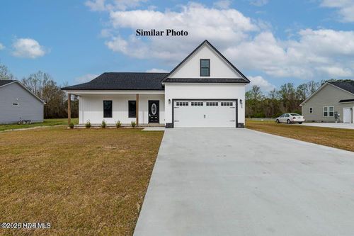 120 Brown Rd, Jacksonville, NC, 28540-8748 | Card Image