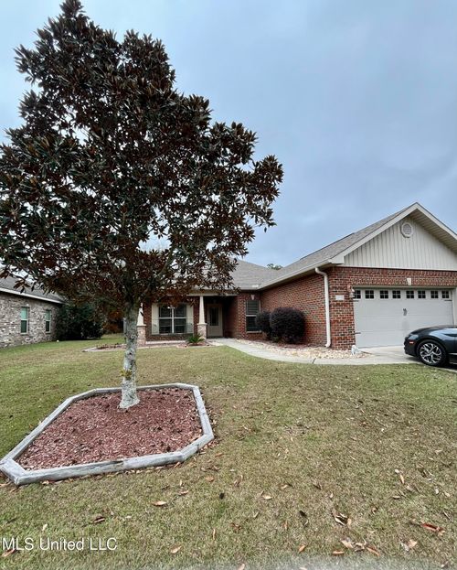 13715 Fox Hill Dr, Gulfport, MS, 39503-5390 | Card Image