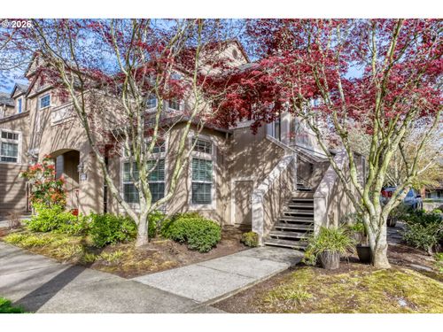 1828 Ne Ashberry Dr, Hillsboro, OR, 97124-5109 | Card Image