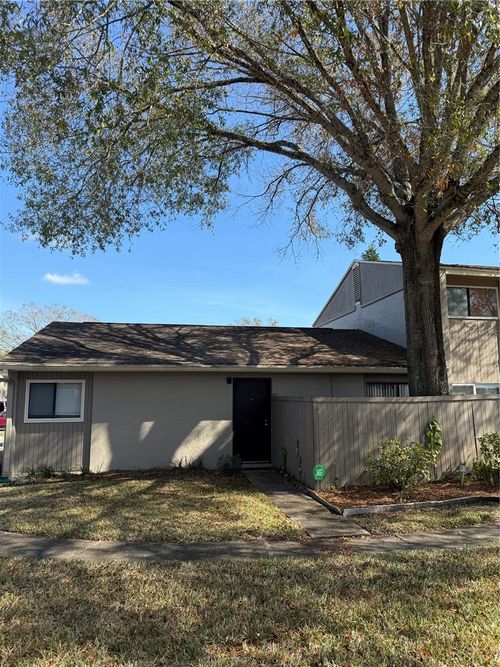 0-8608 Lake Isle Dr, TEMPLE TERRACE, FL, 33637-6512 | Card Image