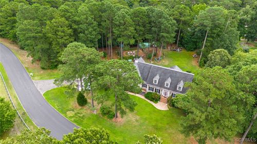 229 Skipjack Ln, Cobbs Creek, VA, 23035-2090 | Card Image