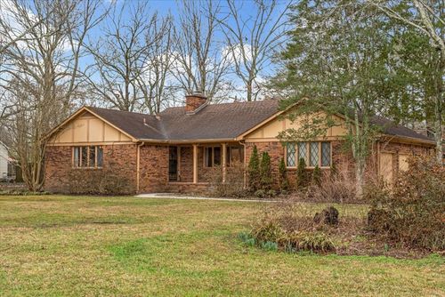 300 Marbeth Ln, Tullahoma, TN, 37388-2870 | Card Image