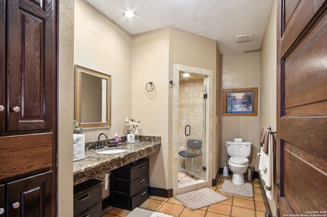 2148 County Road 220, Home with 3 bedrooms, 2 bathrooms and null parking in Floresville TX | Image 17