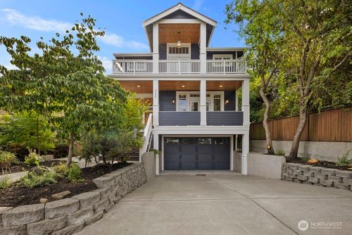 317 31st Ave, Seattle, WA, 98122-6317 | Card Image