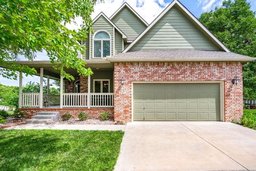 217 Chaparral Ct, Andover, KS, 67002-9060 | Card Image