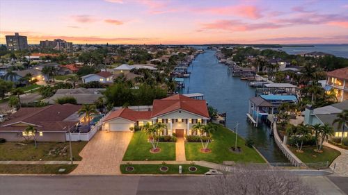 350 Harbor Psge, CLEARWATER BEACH, FL, 33767-1811 | Card Image