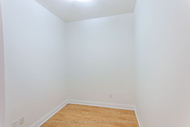 202 - 85 N Park Rd, Condo with 2 bedrooms, 1 bathrooms and 1 parking in Vaughan ON | Image 8