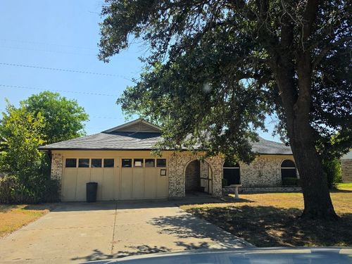 719 Ridgeway Road, Joshua, TX, 76058 | Card Image