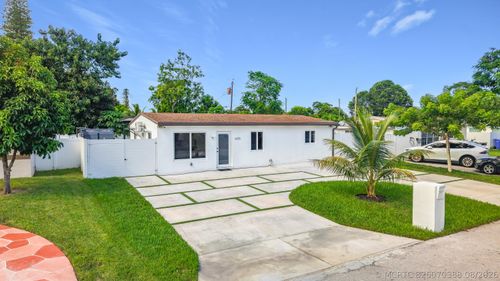 6135 Nw 24th Ct, Margate, FL, 33063-1956 | Card Image
