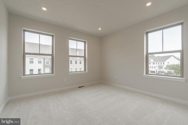 2615 Loganberry Dr, Townhouse with 4 bedrooms, 4 bathrooms and null parking in HERNDON VA | Image 14