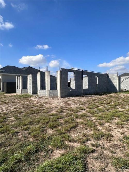 2711 Tassajara Street, Edinburg, TX, 78542 | Card Image