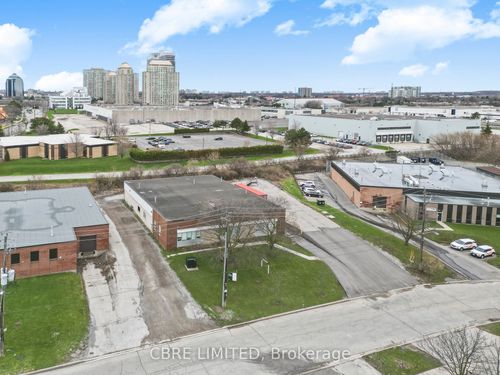 10 Estate Dr, Scarborough, ON, M1H2Z1 | Card Image