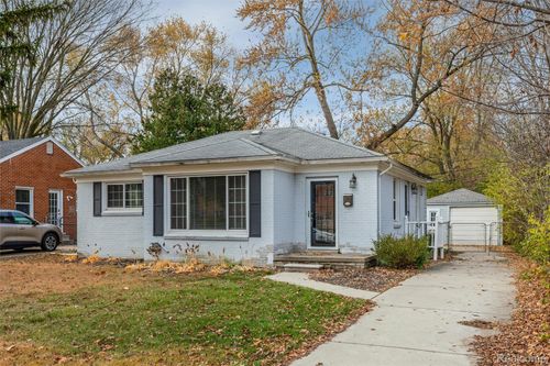 3221 Shenandoah Dr, Royal Oak, MI, 48073-3000 | Card Image