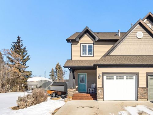 2314 19 Ave, Bowden, AB, T0M0A1 | Card Image