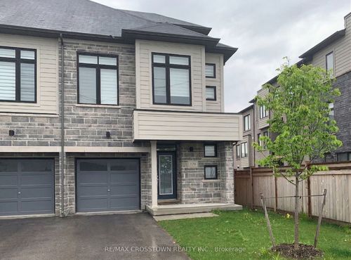 179 William Booth Ave, Newmarket, ON, L3X0L4 | Card Image