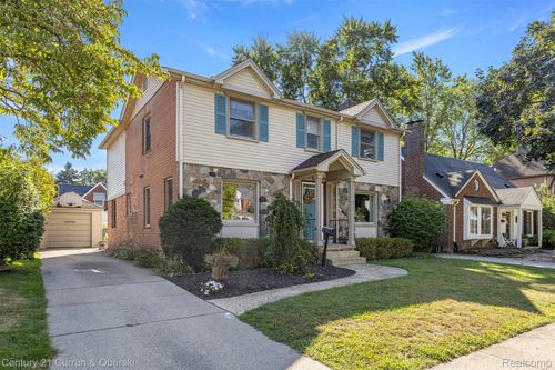 325 Mohawk St, Dearborn, MI, 48124-1323 | Card Image